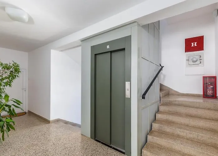 Skyline Apartamento *